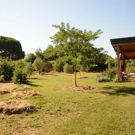 Prázdninový dům Le Loft Du Chant Du Buc, Gite De Standing Et Piscine De 15M Dans Un Parc *